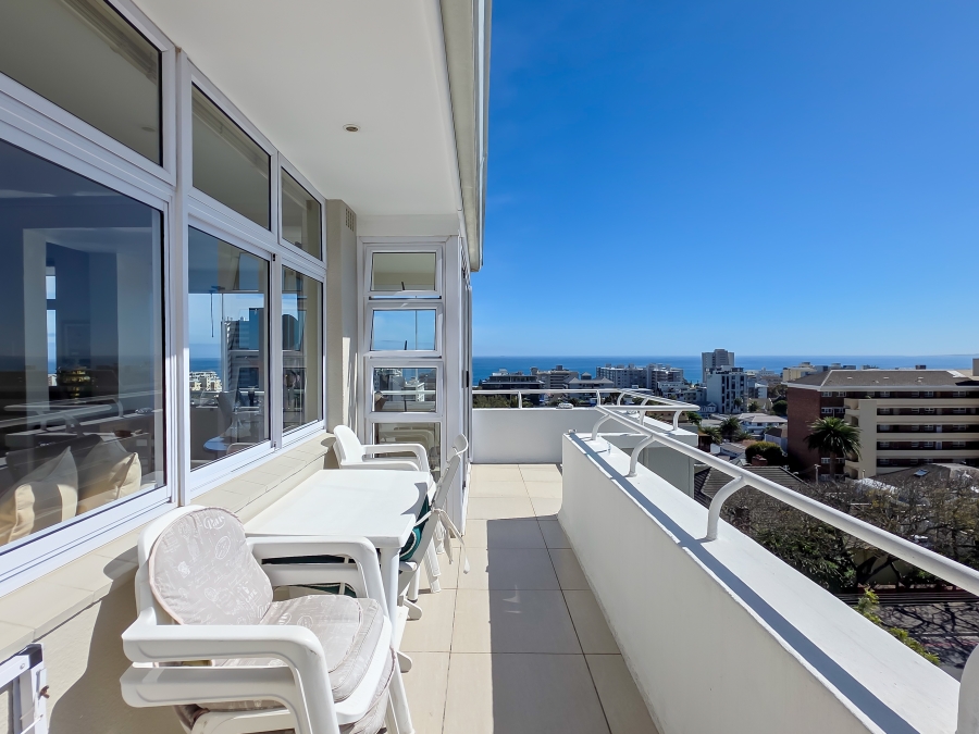 2 Bedroom Property for Sale in Sea Point Western Cape